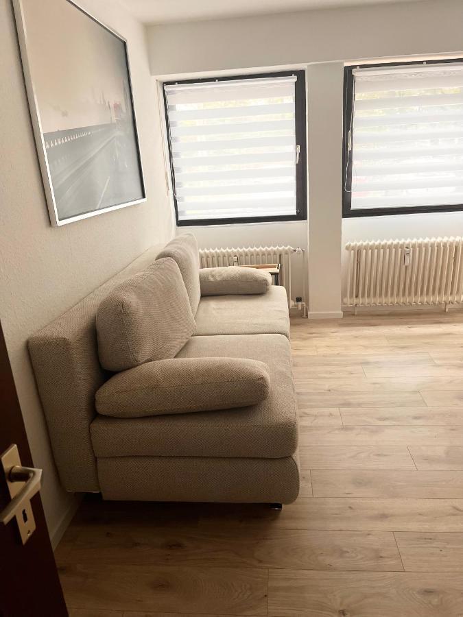 Gemuetliches Zentrales Apartment 2 Min Bis Du Hbf ดุยส์บูร์ก ภายนอก รูปภาพ