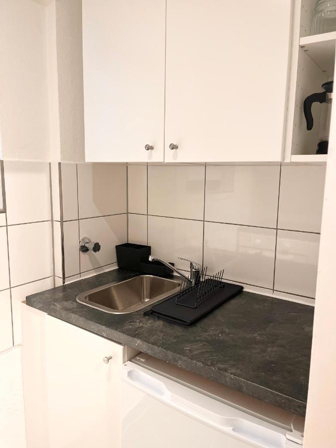Gemuetliches Zentrales Apartment 2 Min Bis Du Hbf ดุยส์บูร์ก ภายนอก รูปภาพ